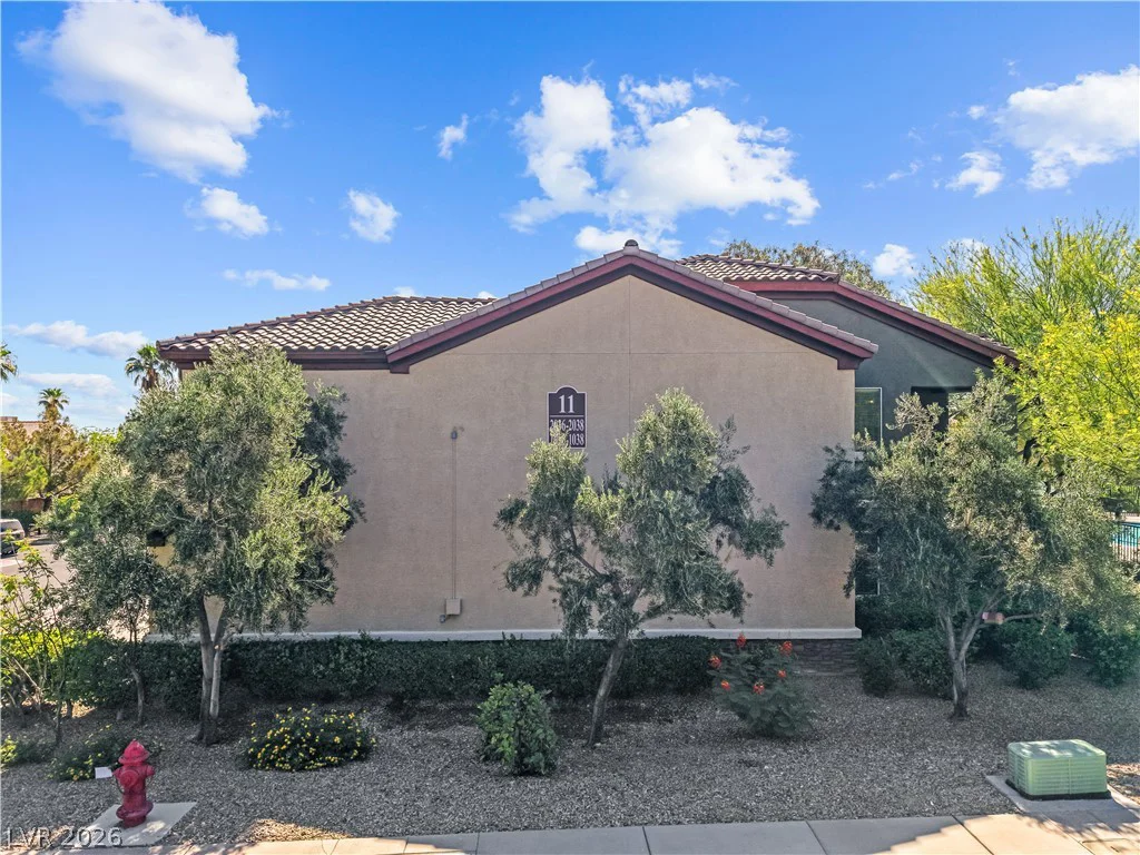 8324 Charleston, Las Vegas, NV 89117