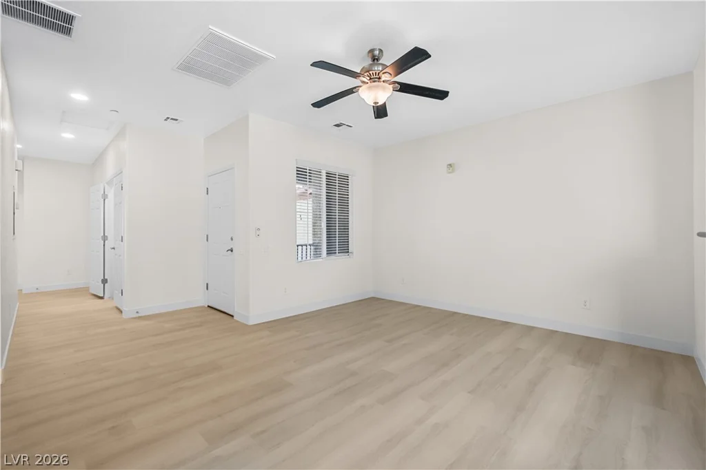 8324 Charleston, Las Vegas, NV 89117