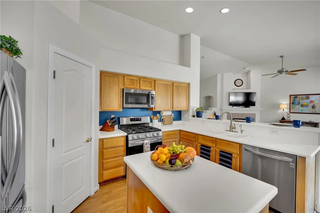 3940 Genoa, Las Vegas, NV 89141