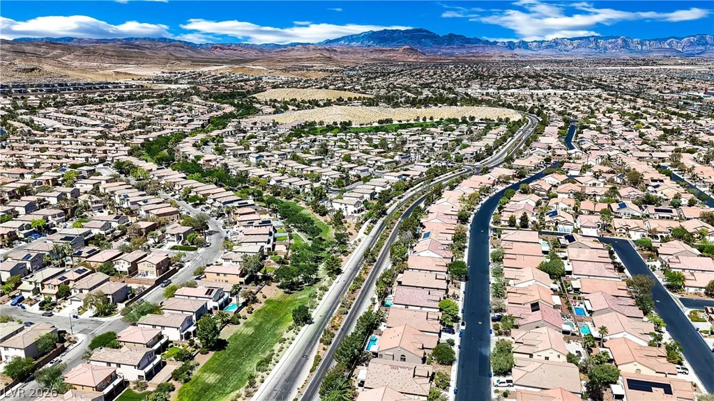 3940 Genoa, Las Vegas, NV 89141
