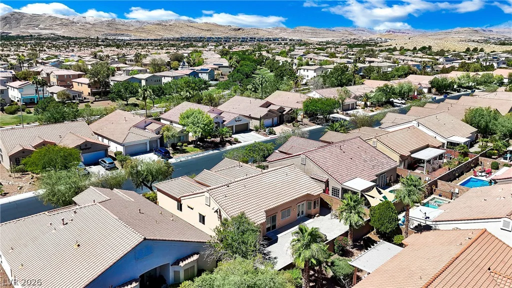 3940 Genoa, Las Vegas, NV 89141