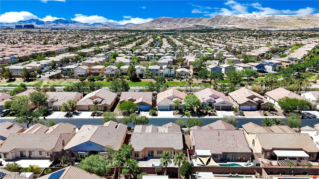 3940 Genoa, Las Vegas, NV 89141
