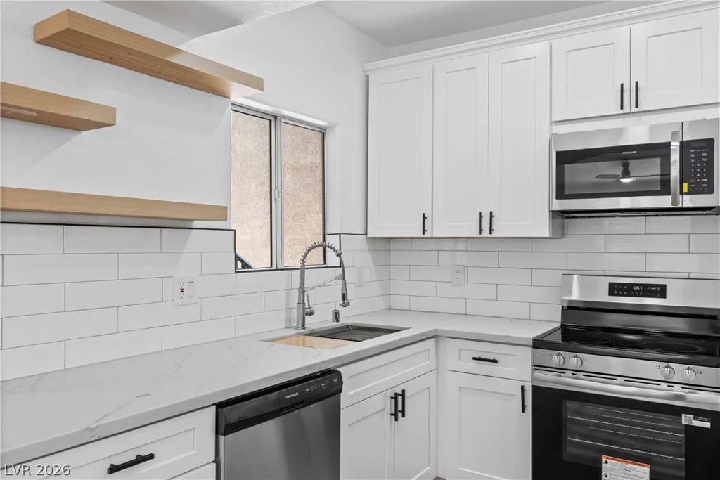 4400 Jones, Las Vegas, NV 89103