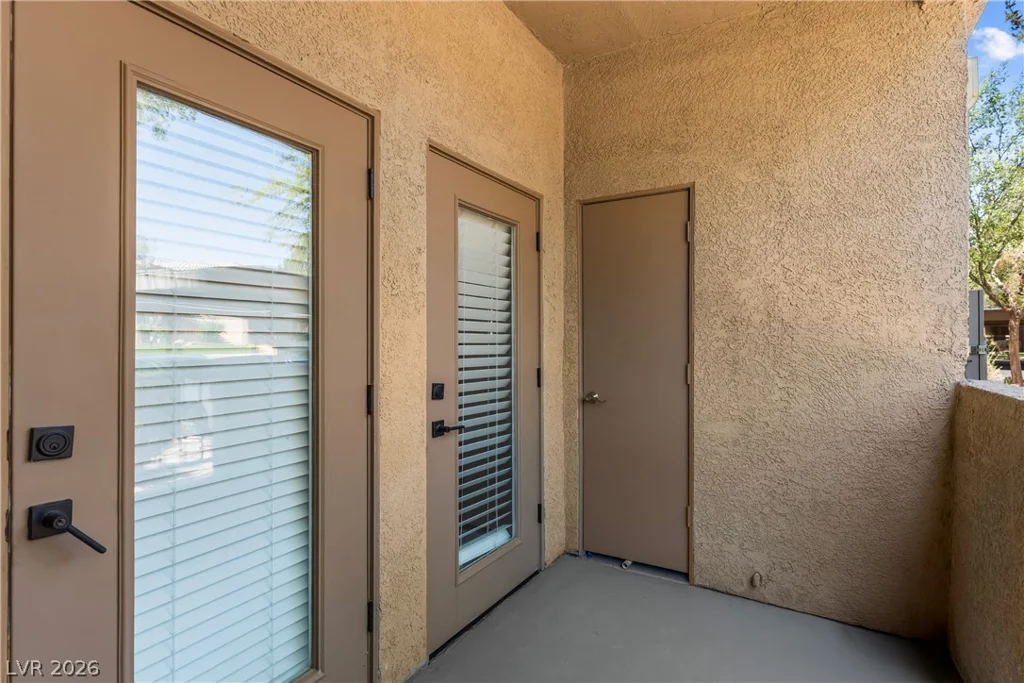 4400 Jones, Las Vegas, NV 89103