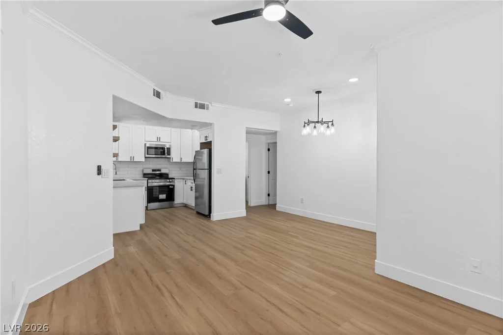 4400 Jones, Las Vegas, NV 89103