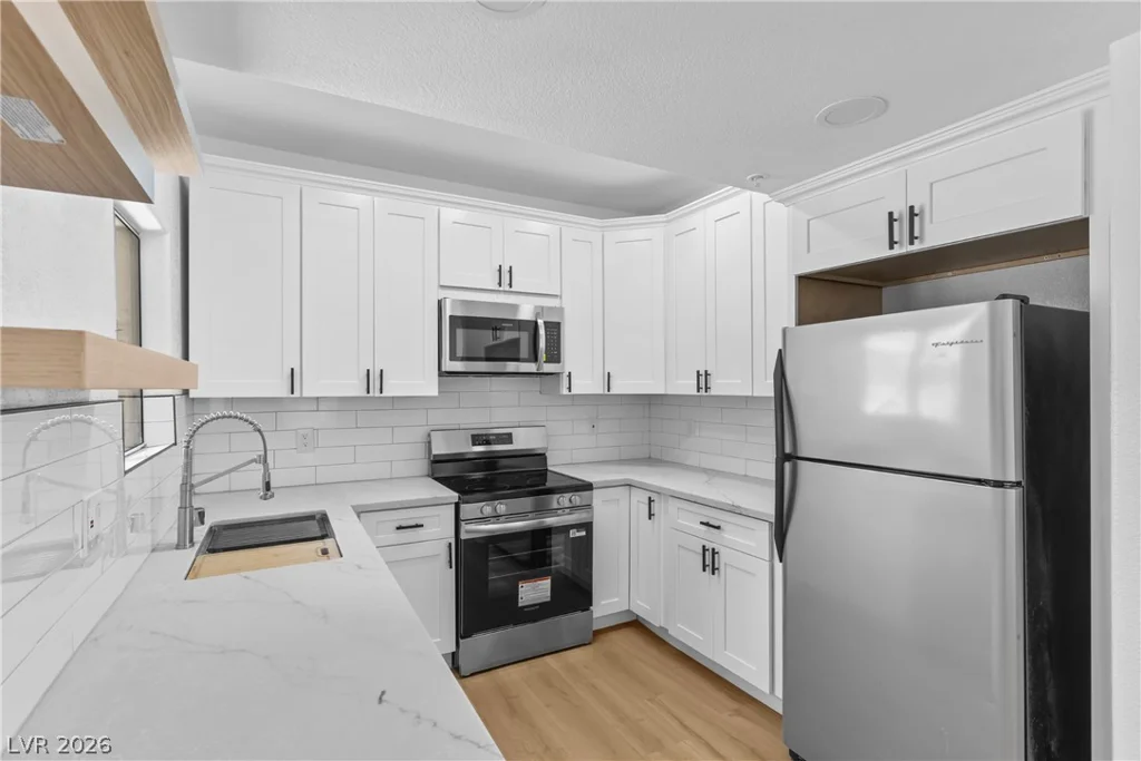 4400 Jones, Las Vegas, NV 89103