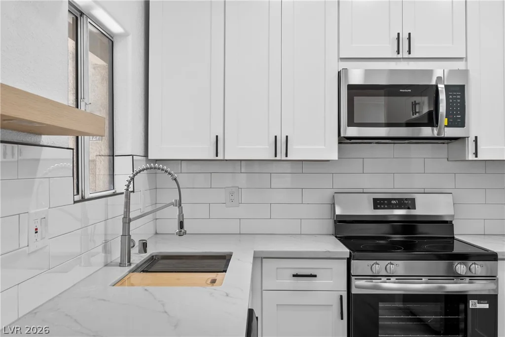 4400 Jones, Las Vegas, NV 89103