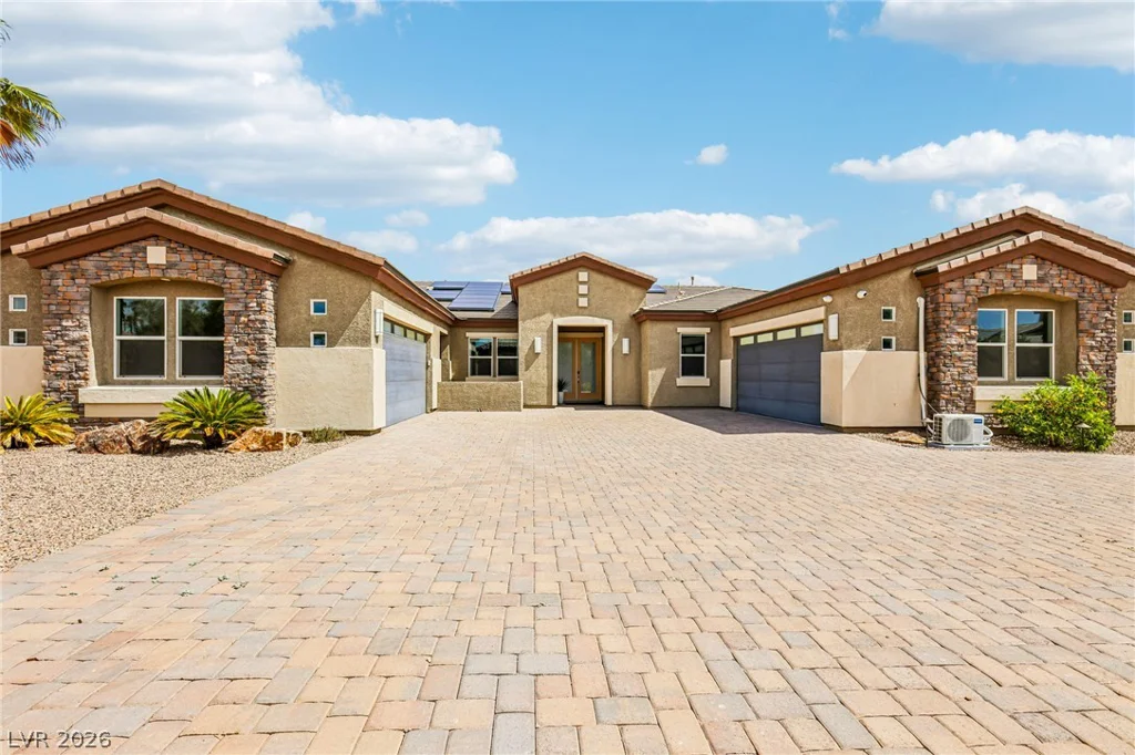 8785 Helena, Las Vegas, NV 89129