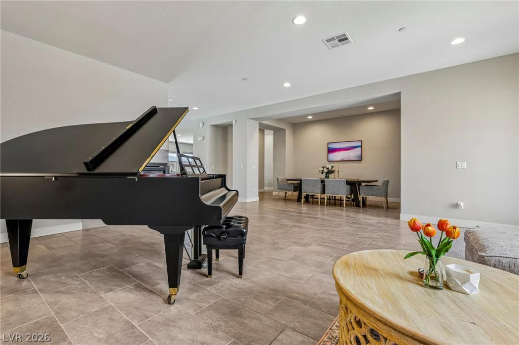 8785 Helena, Las Vegas, NV 89129