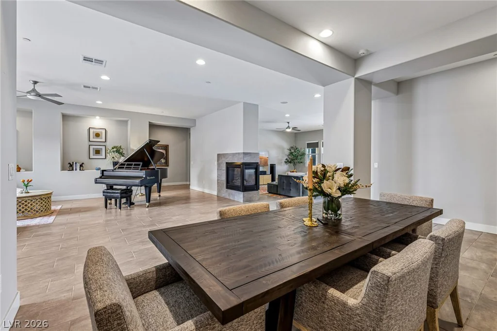8785 Helena, Las Vegas, NV 89129