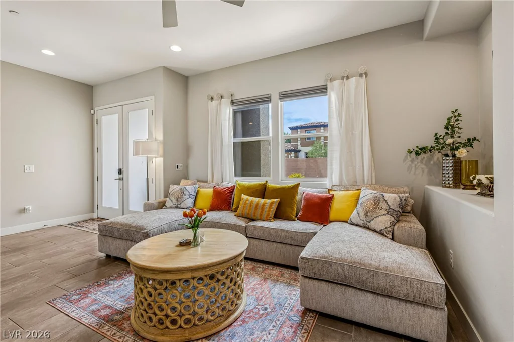 8785 Helena, Las Vegas, NV 89129