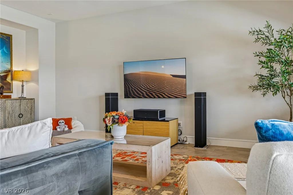 8785 Helena, Las Vegas, NV 89129