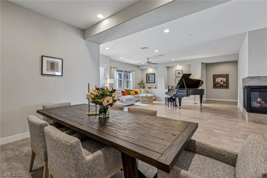 8785 Helena, Las Vegas, NV 89129