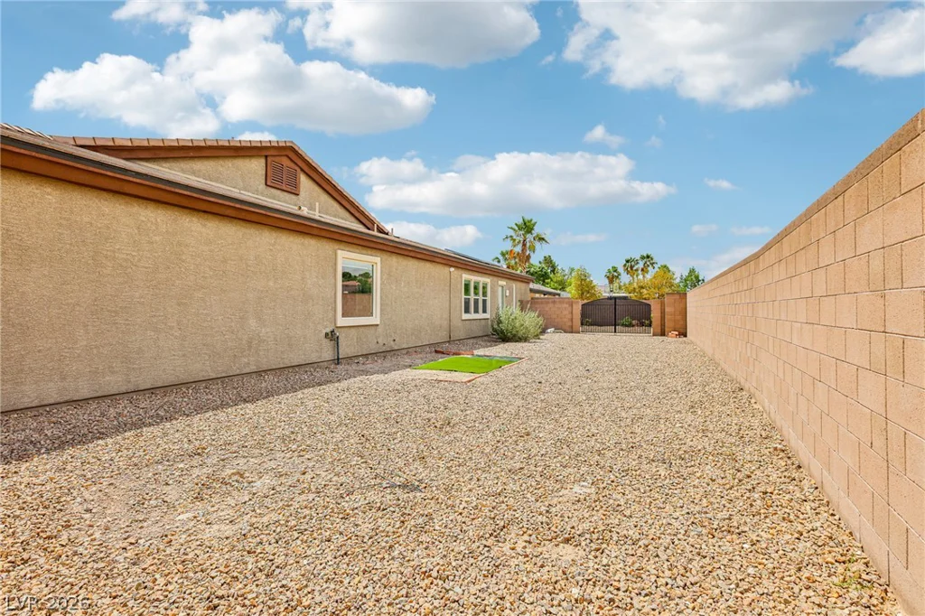 8785 Helena, Las Vegas, NV 89129