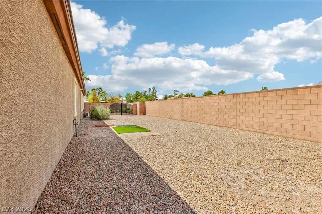 8785 Helena, Las Vegas, NV 89129