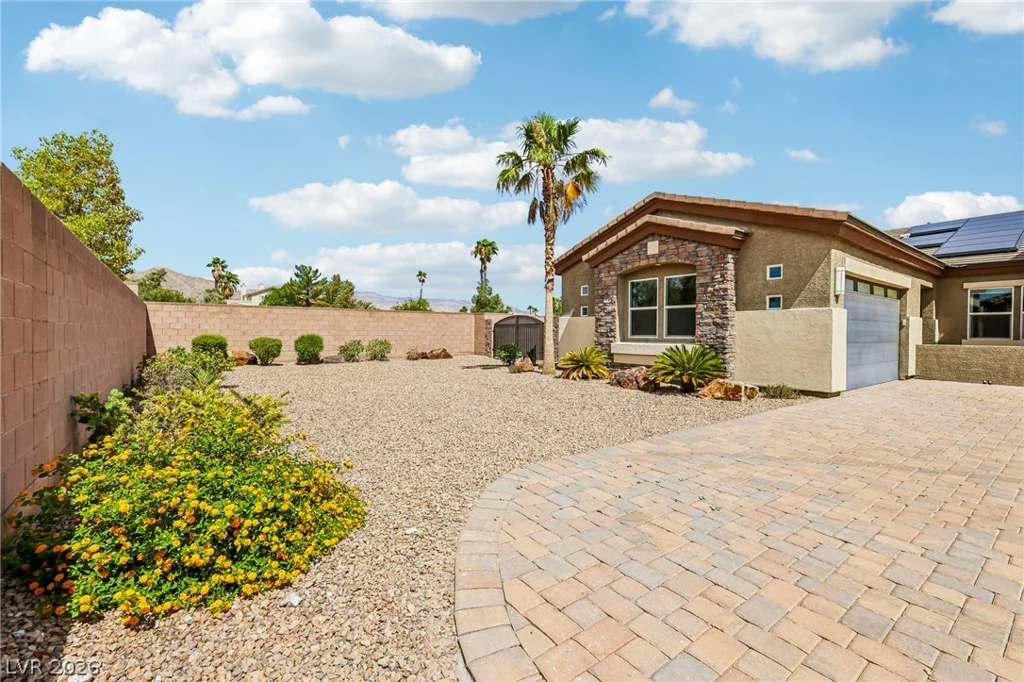 8785 Helena, Las Vegas, NV 89129