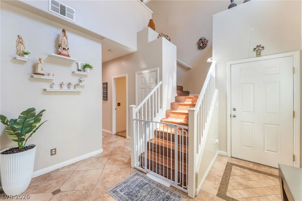 3765 Hollycroft, North Las Vegas, NV 89081