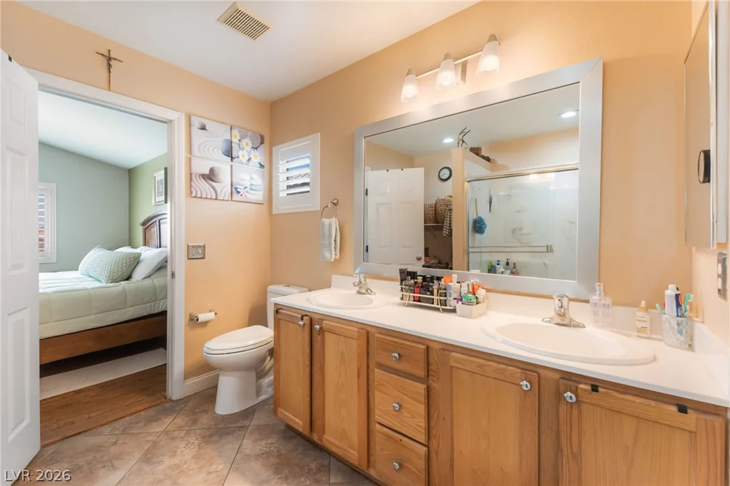 3765 Hollycroft, North Las Vegas, NV 89081