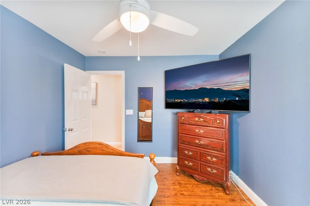 3765 Hollycroft, North Las Vegas, NV 89081