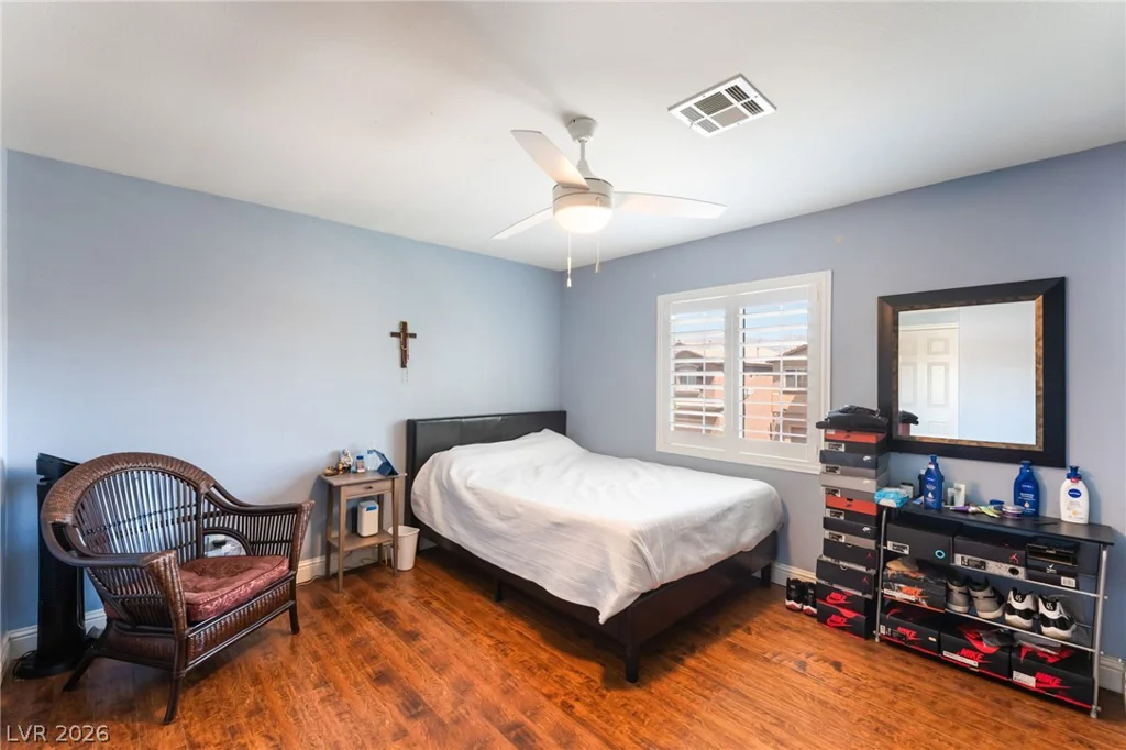 3765 Hollycroft, North Las Vegas, NV 89081
