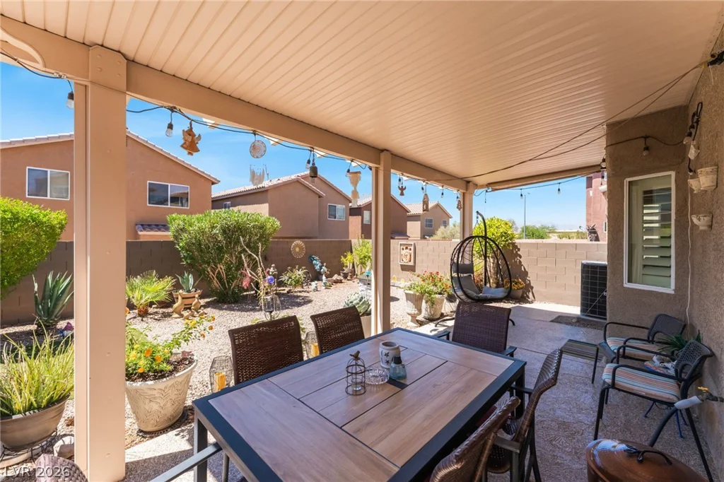3765 Hollycroft, North Las Vegas, NV 89081