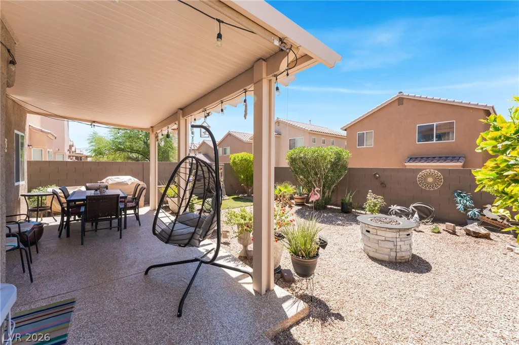 3765 Hollycroft, North Las Vegas, NV 89081