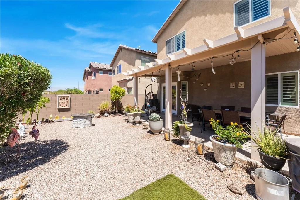 3765 Hollycroft, North Las Vegas, NV 89081