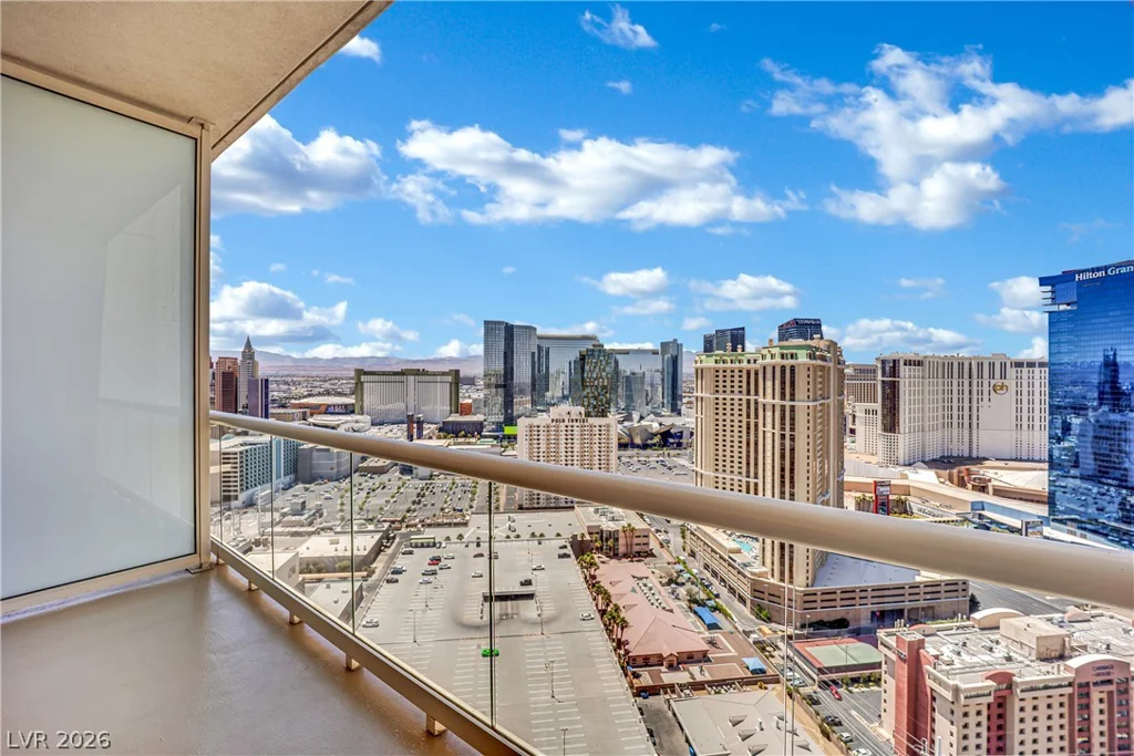 145 Harmon, Las Vegas, NV 89109