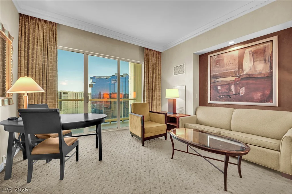 145 Harmon, Las Vegas, NV 89109