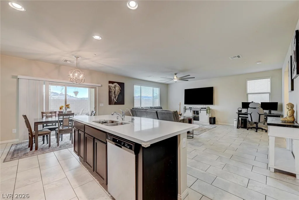 1132 Strada Cristallo, Henderson, NV 89011