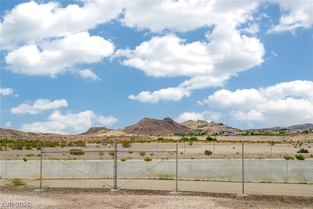 1132 Strada Cristallo, Henderson, NV 89011