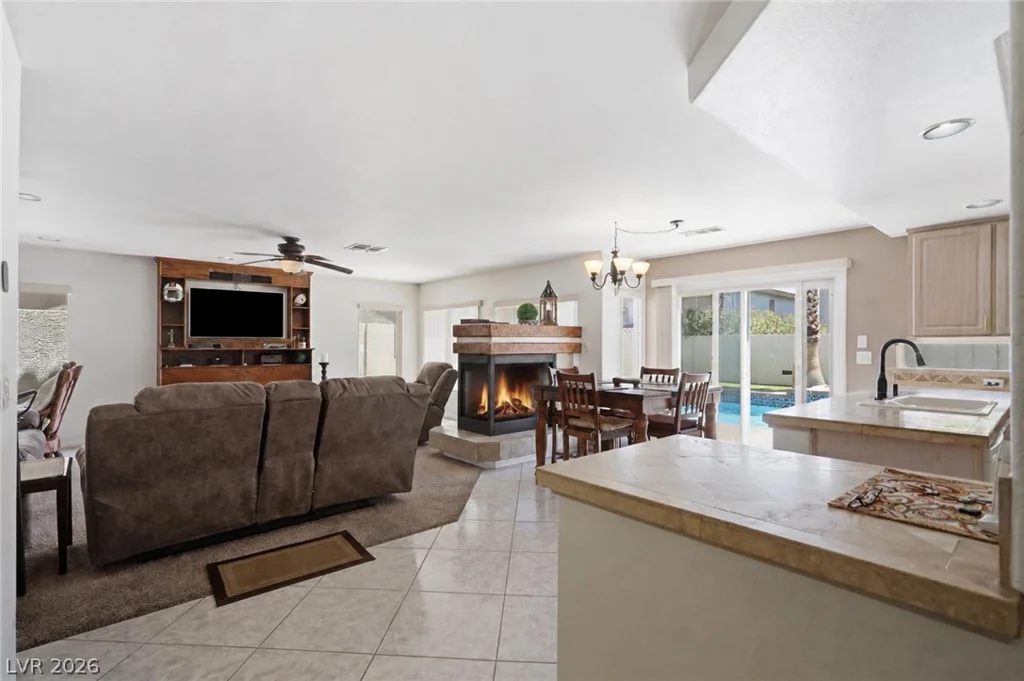 9752 Lookout Canyon, Las Vegas, NV 89183