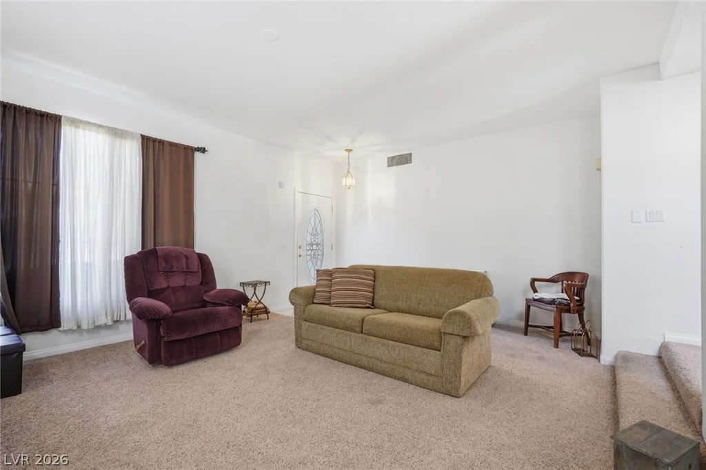 9752 Lookout Canyon, Las Vegas, NV 89183