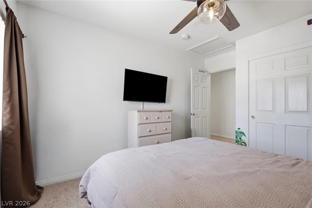 9752 Lookout Canyon, Las Vegas, NV 89183