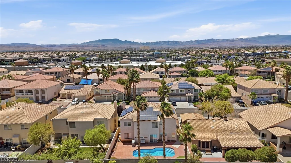 9752 Lookout Canyon, Las Vegas, NV 89183