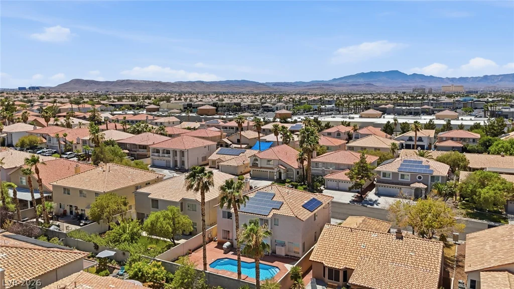 9752 Lookout Canyon, Las Vegas, NV 89183