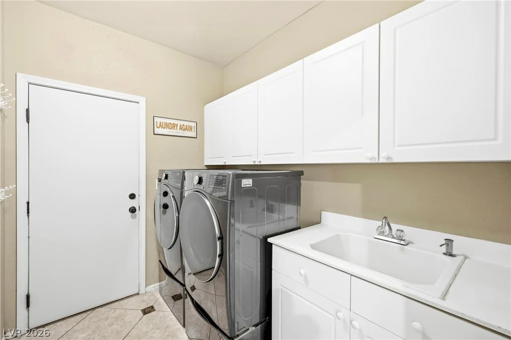 789 Craigmark, Henderson, NV 89002