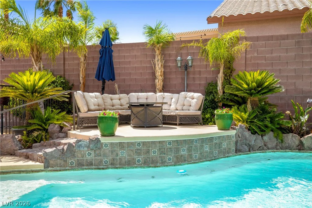 789 Craigmark, Henderson, NV 89002