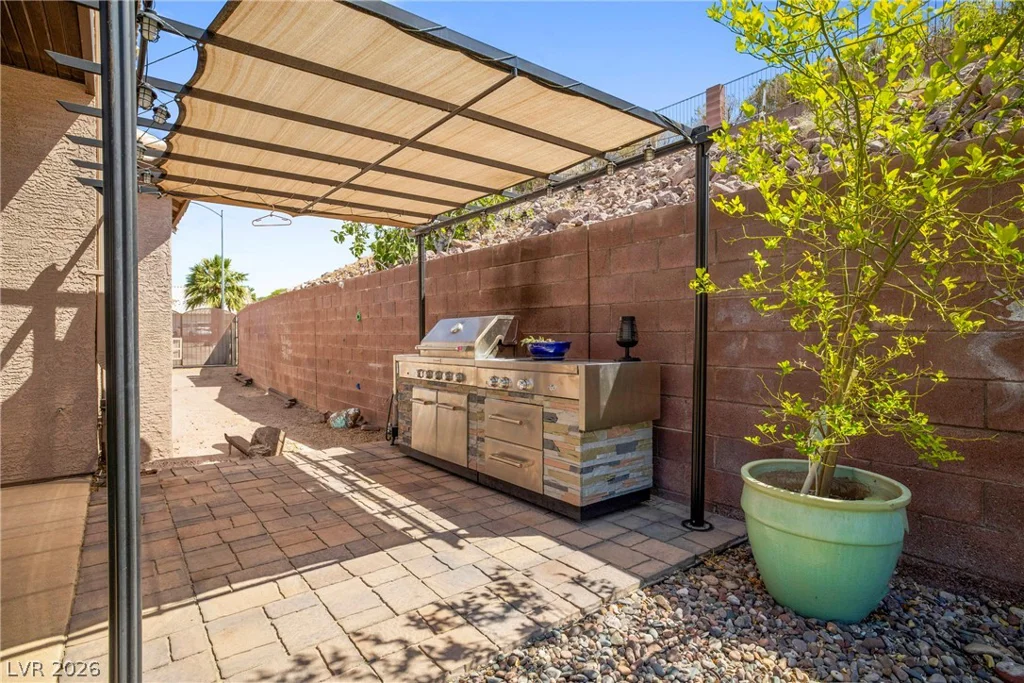 789 Craigmark, Henderson, NV 89002