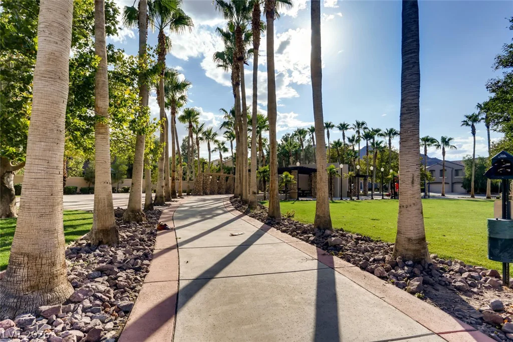 789 Craigmark, Henderson, NV 89002