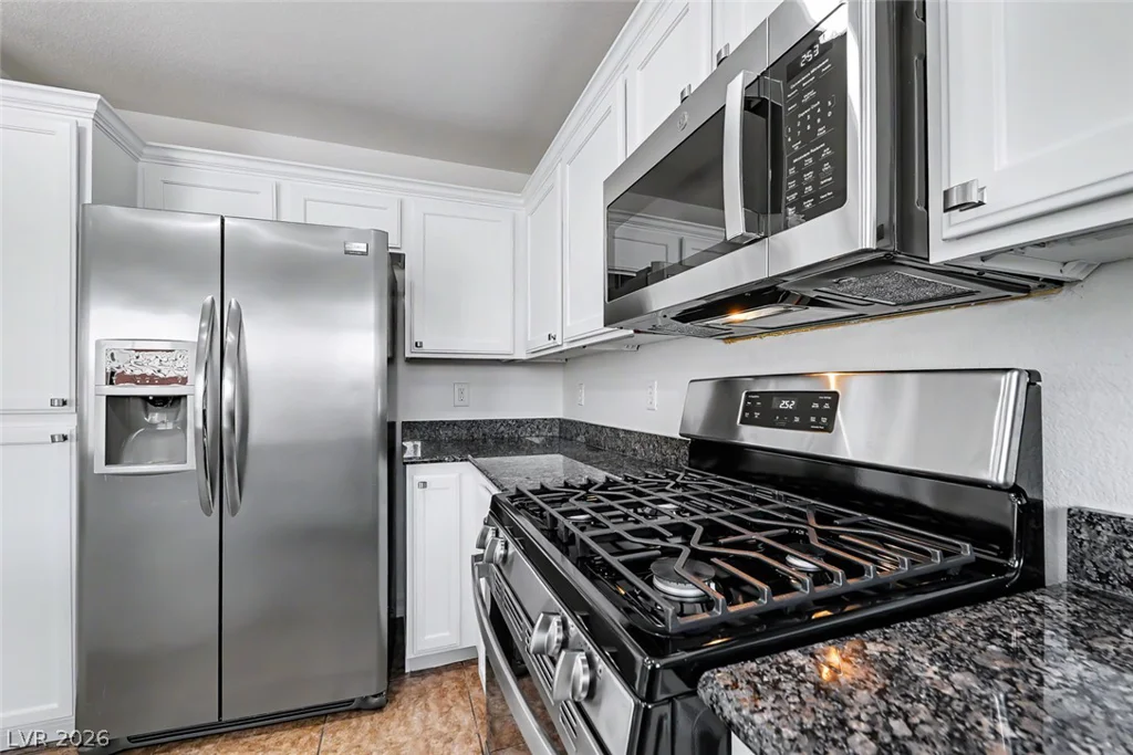 2704 Kona Crest, Henderson, NV 89052