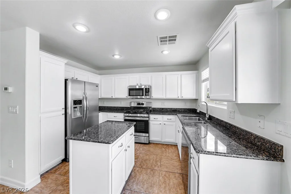 2704 Kona Crest, Henderson, NV 89052