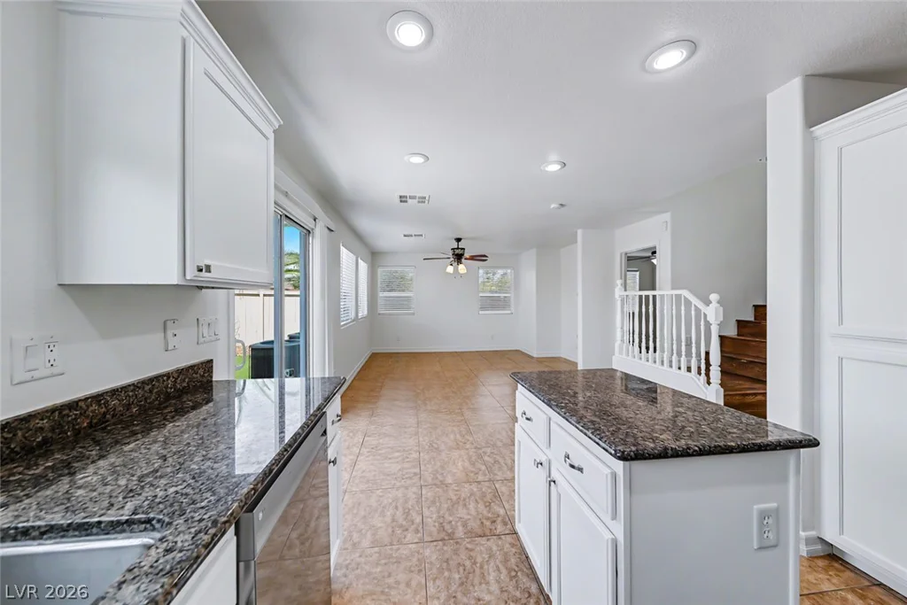 2704 Kona Crest, Henderson, NV 89052
