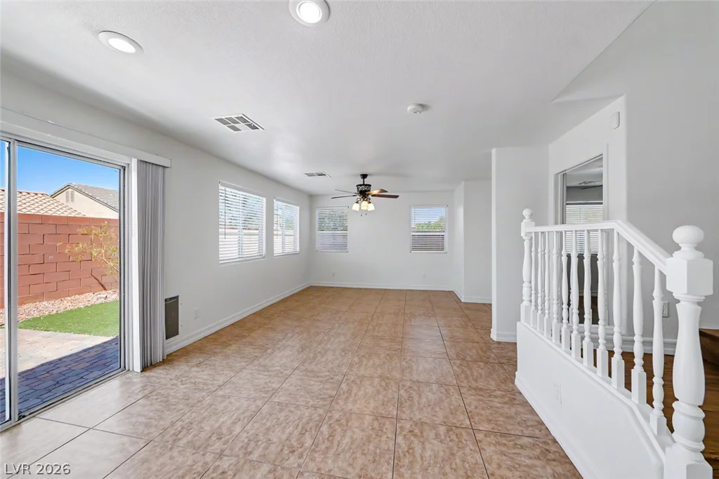 2704 Kona Crest, Henderson, NV 89052