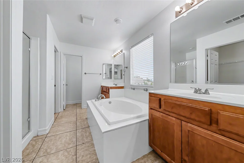 2704 Kona Crest, Henderson, NV 89052