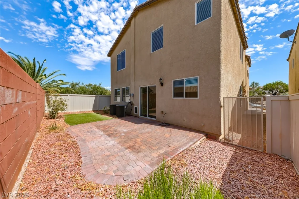 2704 Kona Crest, Henderson, NV 89052