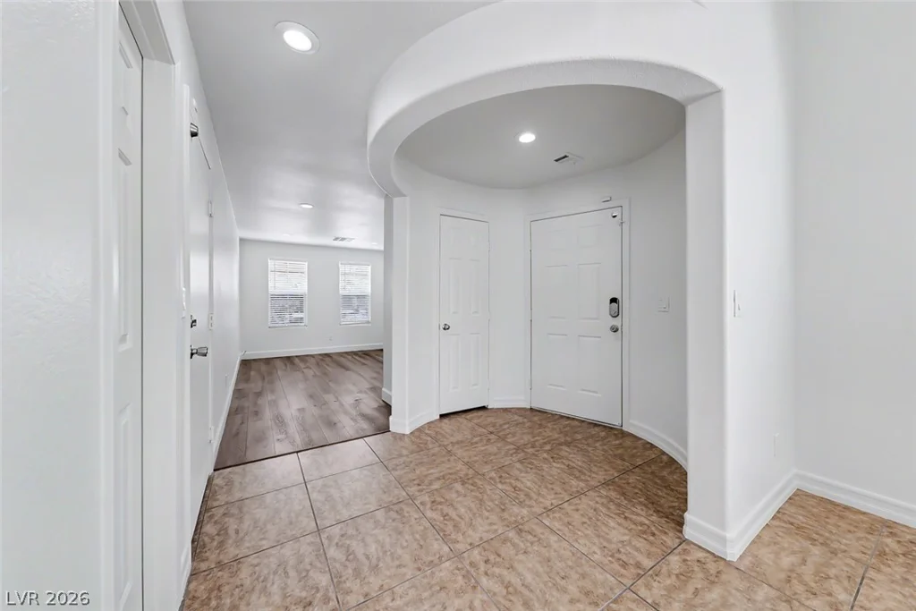 2704 Kona Crest, Henderson, NV 89052