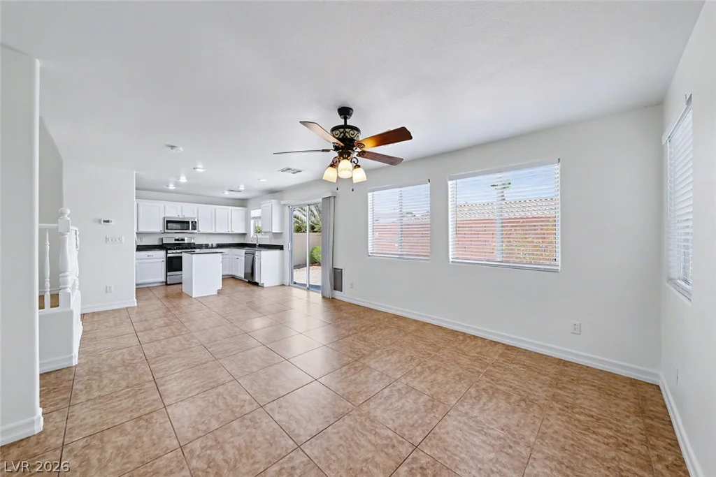 2704 Kona Crest, Henderson, NV 89052