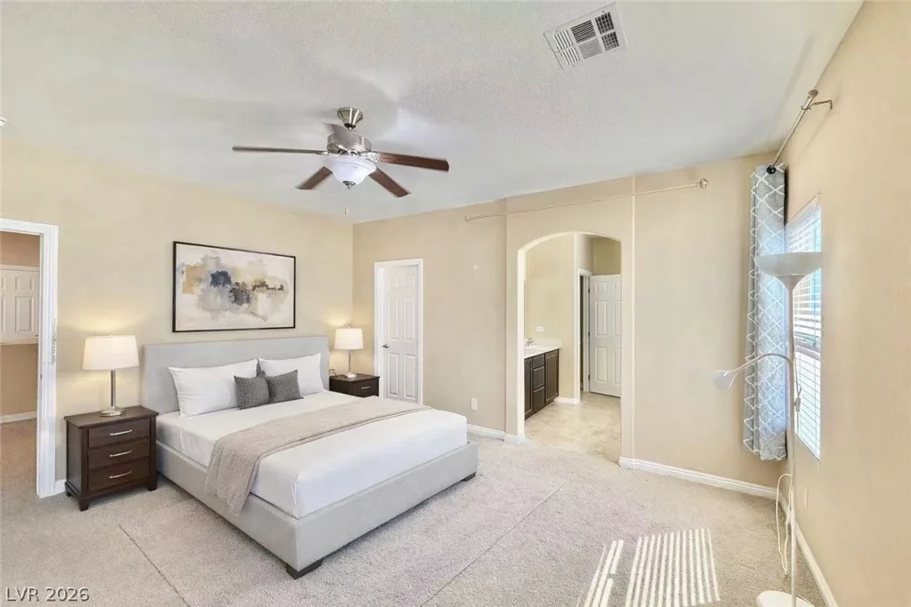 8441 Spirit Vale, Las Vegas, NV 89117