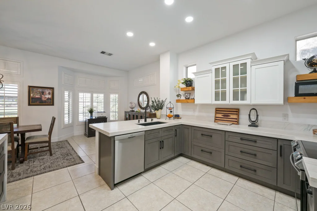 10157 Hunter Springs, Las Vegas, NV 89134
